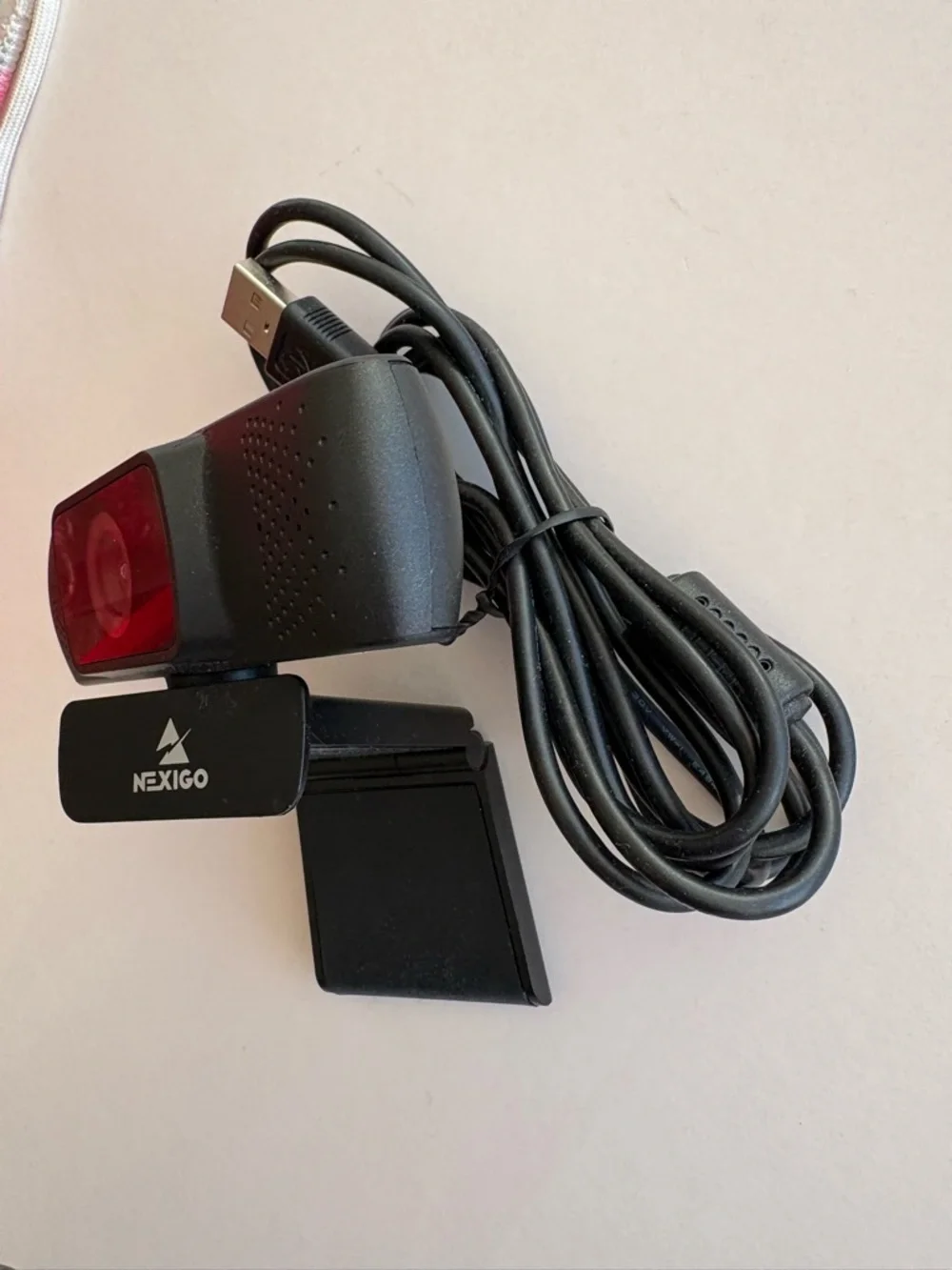 Black Nexigo USB Webcam with Built-In Microphone
